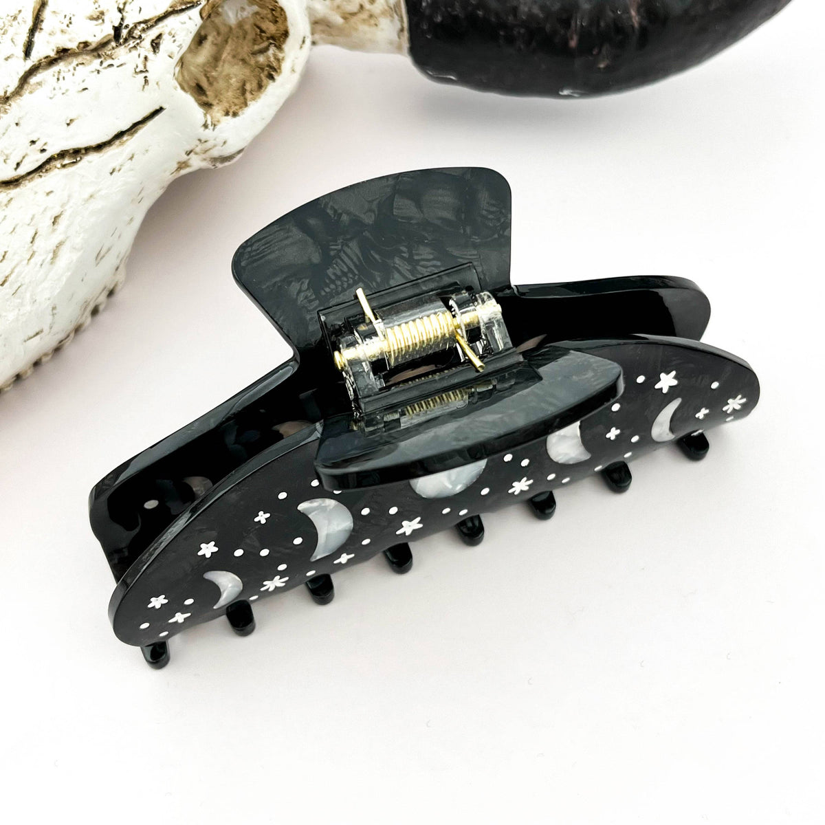 Night Sky Acetate Hair Claw Clip ā Starry Galaxy Design