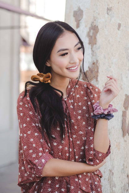 Mini Bow Rib Velvet Scrunchie